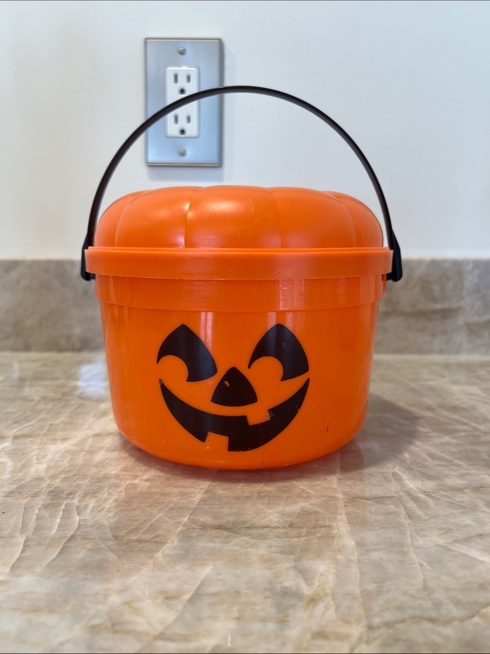 1986 McDonald’s vintage Halloween bucket